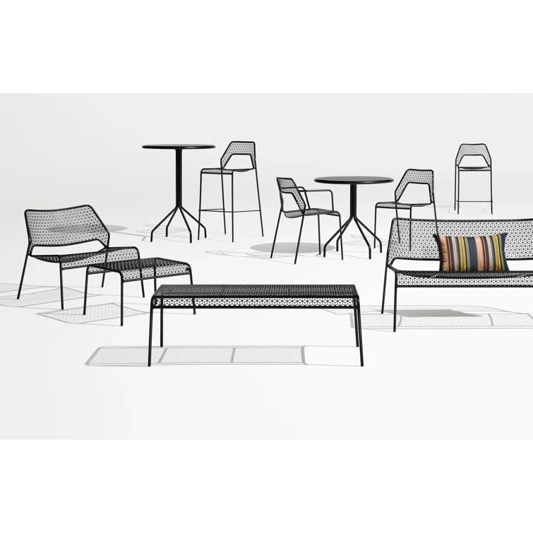 Hot Mesh Lounge Chair