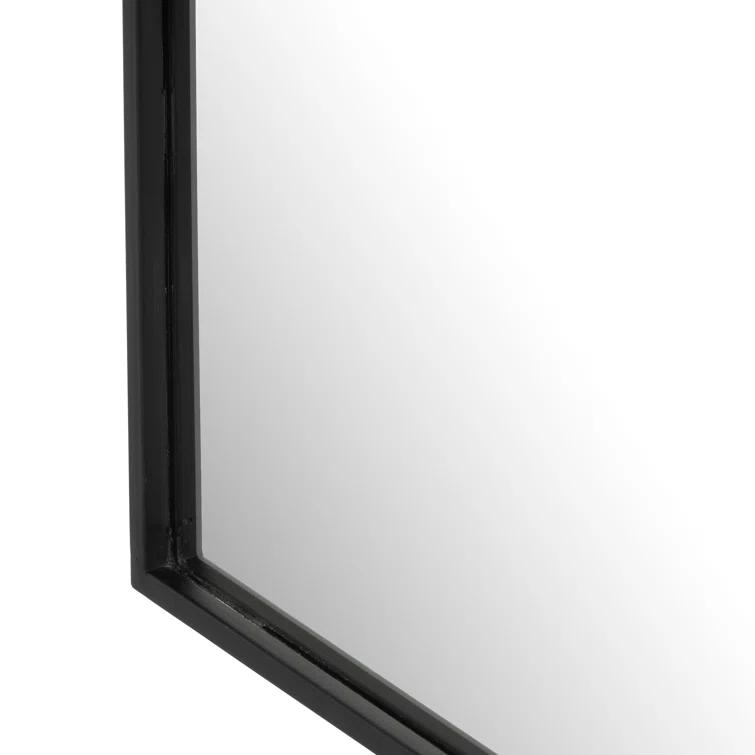 Rachelle Mirror
