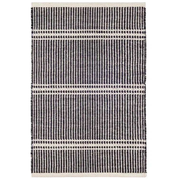 Malta Black/Ivory Handwoven Wool Rug