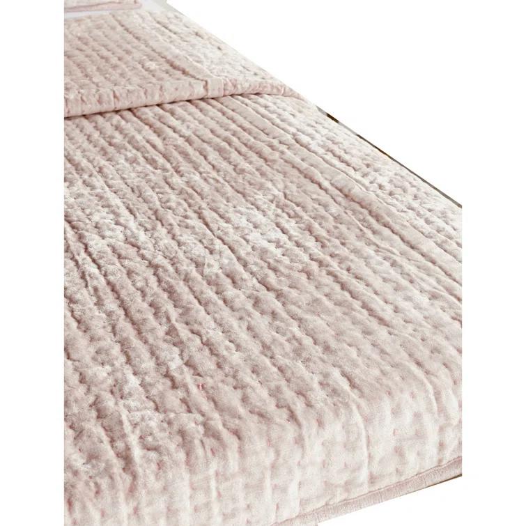 Classic Home Dimitry 100% Rayon Velvet Bliss Pink Queen Quilt by Kosas Home