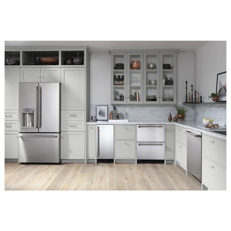 5.7 cu. ft. Undercounter Mini Fridge
