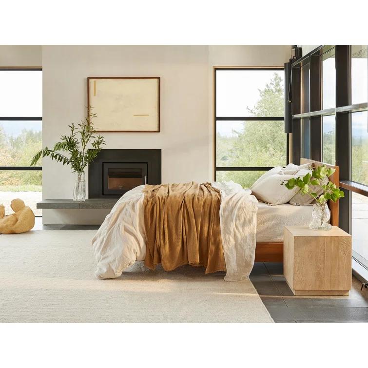 Coyuchi Topanga Matelasse Plain Weave / Muslin Throw Blanket