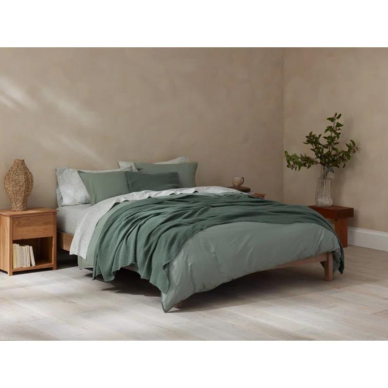 Coyuchi Topanga Matelasse Plain Weave / Muslin Throw Blanket