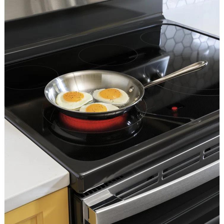 GE Appliances 30" 6.6 cu. ft. Freestanding Electric Range with 5 Elements and Convection Oven