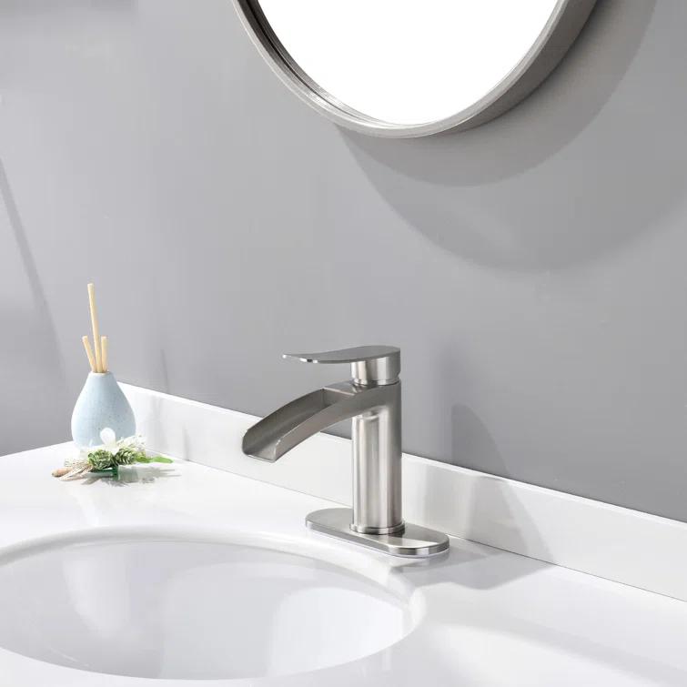 Single-Hole Single-handle Bathroom Faucet with Drain Assembly