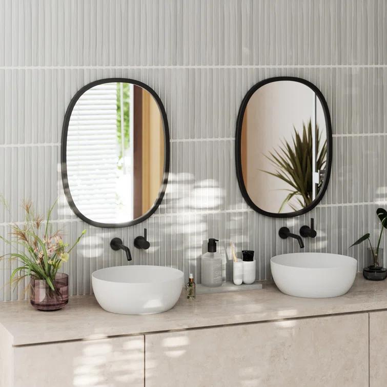 Oval Hub Mirror