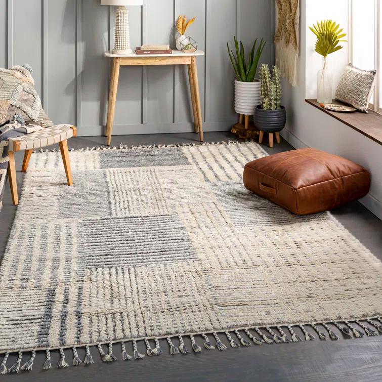 Gray Hand-Knotted Wool 8' x 10' Area Rug