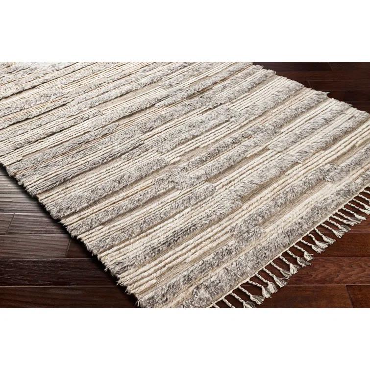 Gray Hand-Knotted Wool Rectangular 4' x 6' Area Rug