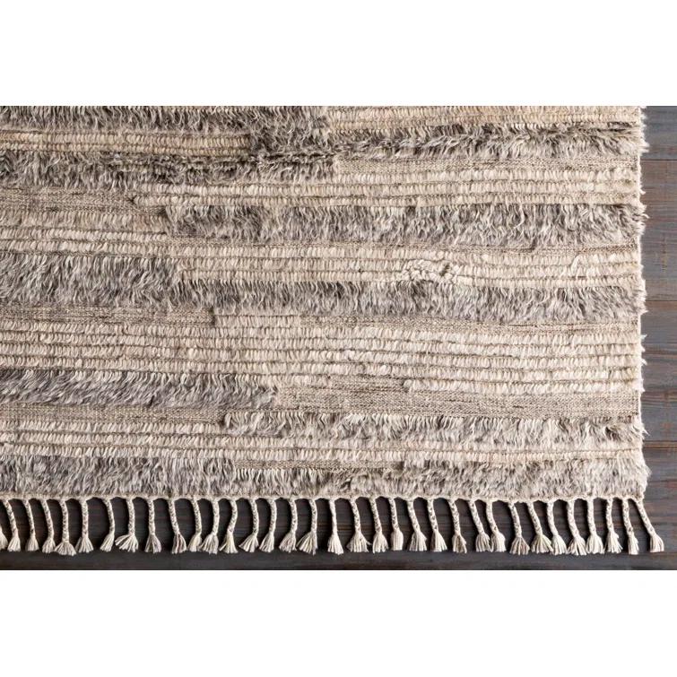Gray Hand-Knotted Wool Rectangular 4' x 6' Area Rug
