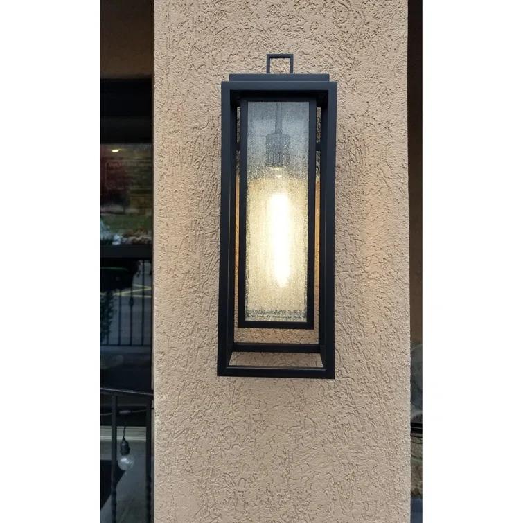Hinkley Lighting - Republic - 1 Light Large Outdoor Wall Lantern in Transitional