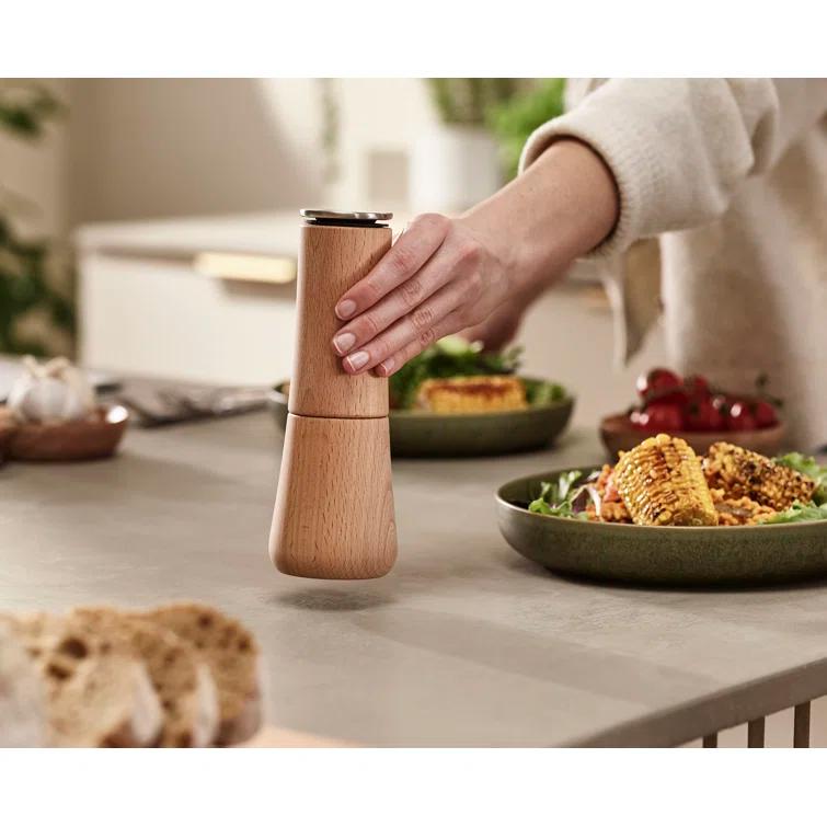 Joseph Joseph Joseph Joseph Milltop No-spill Beechwood Salt Mill