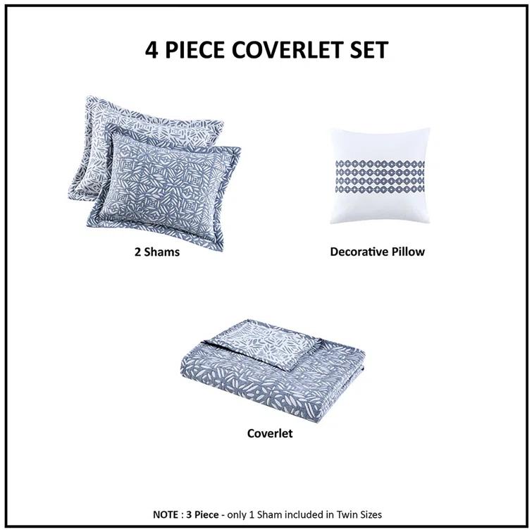 Madison Park Signature Harmony Oversized Reversible Matelasse Quilt Set with Throw Pillow