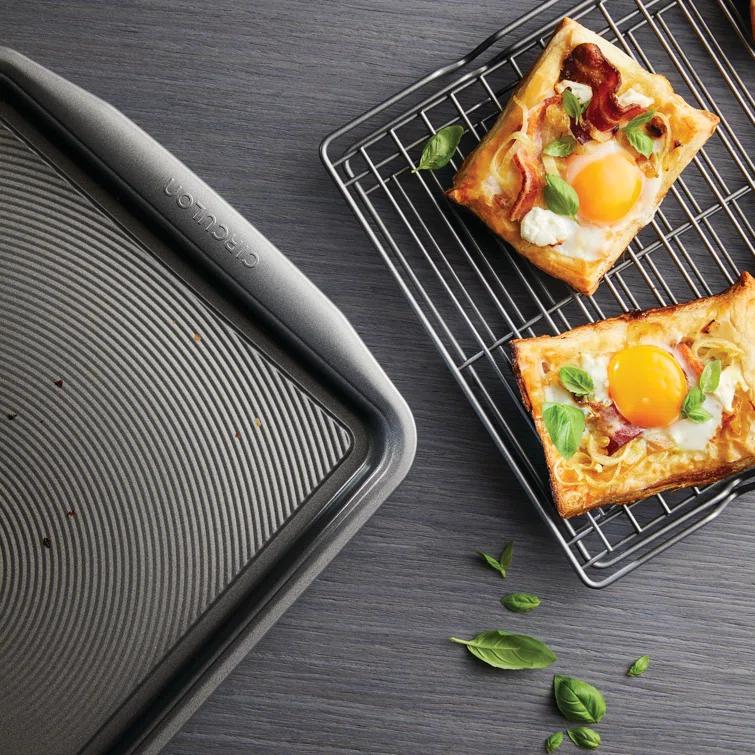 Circulon Bakeware Baking Sheet Pan and Cooling Rack Set, 3 Piece