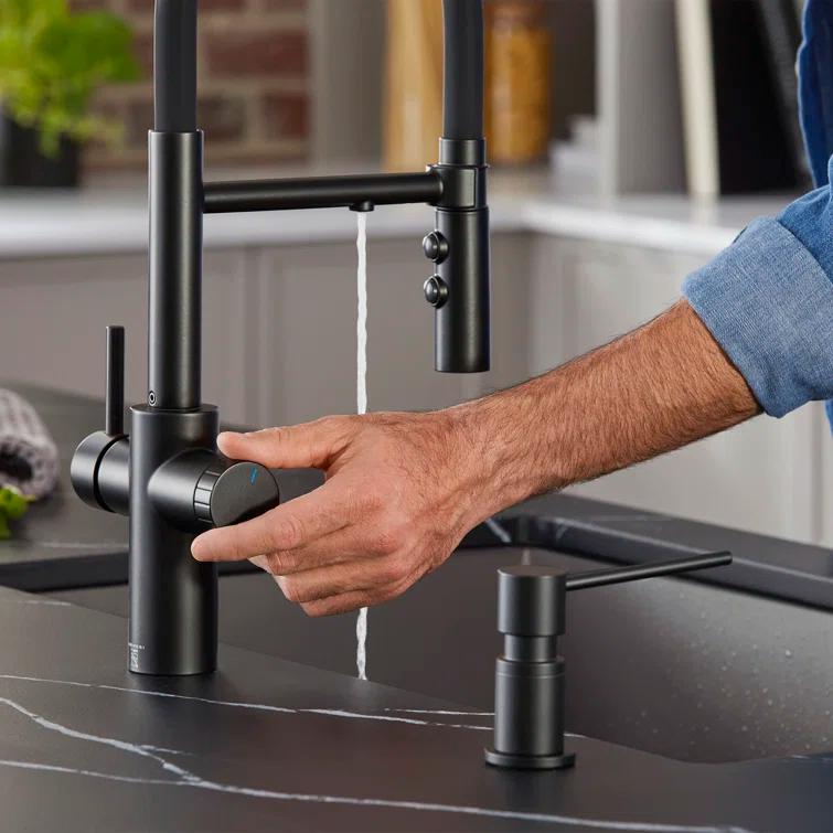 Catris Flexo Filter-Ready Semi-Pro Pull Down Single Handle Kitchen Faucet