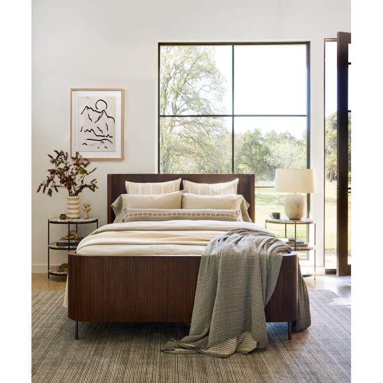 Baylor Queen Bed