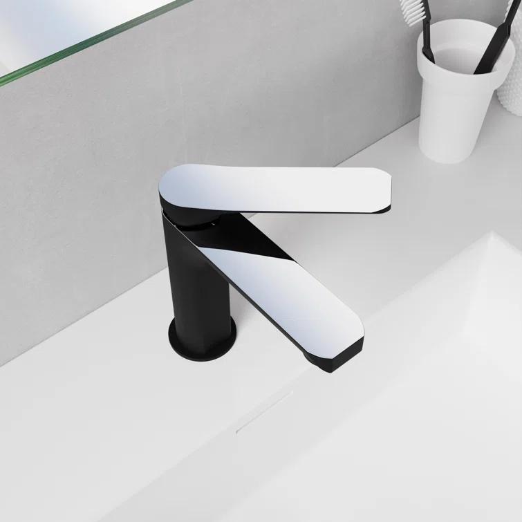 Single-Hole Single-handle Bathroom Faucet with Drain Assembly