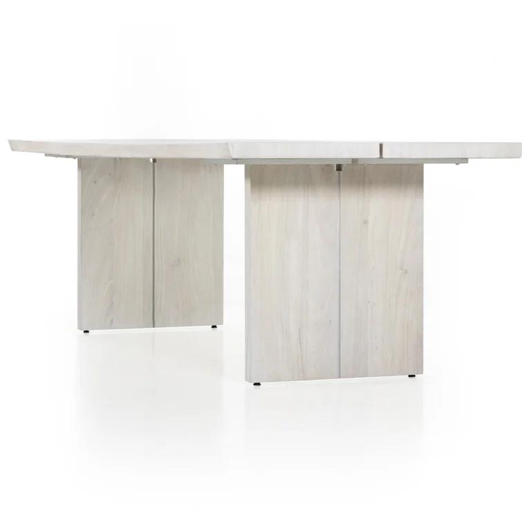 Bacce Dining Table
