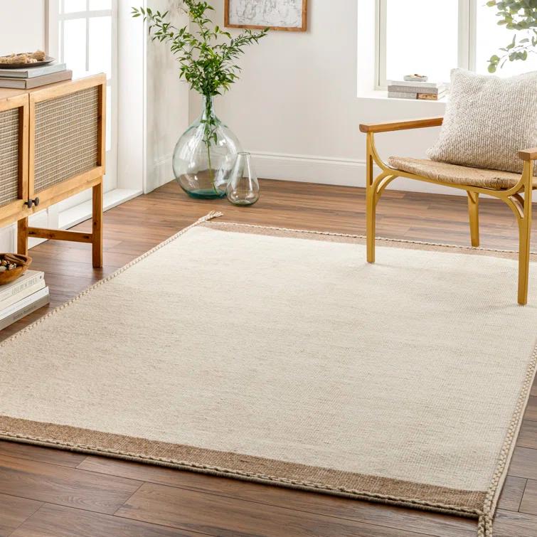 Tetty Handwoven Wool Rug - 6' x 9'