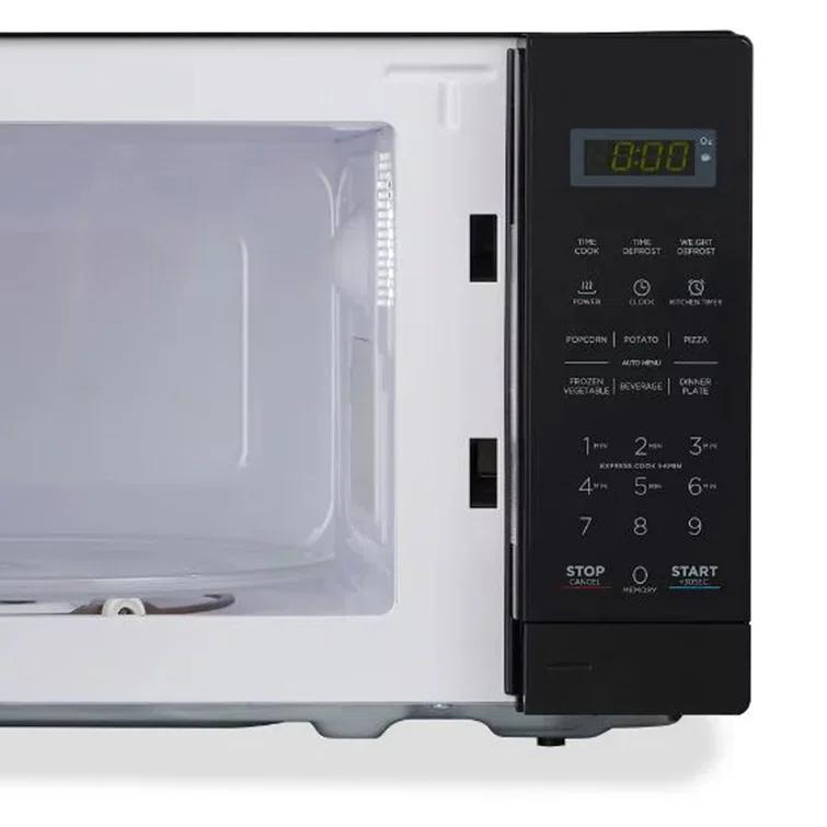 Black+Decker 0.7 Cubic Feet 700 Watt Countertop Microwave