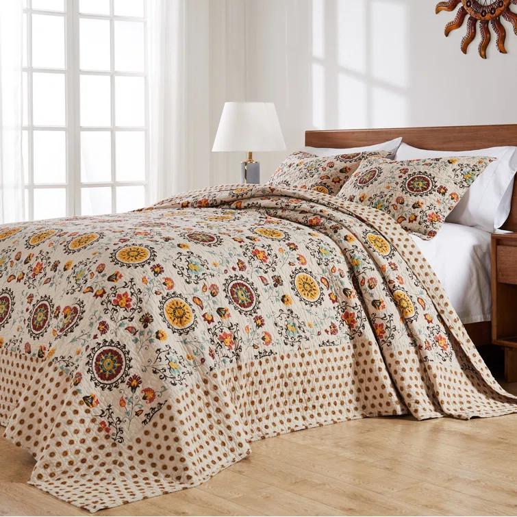Andorra Medallion Cotton Reversible Quilt Set