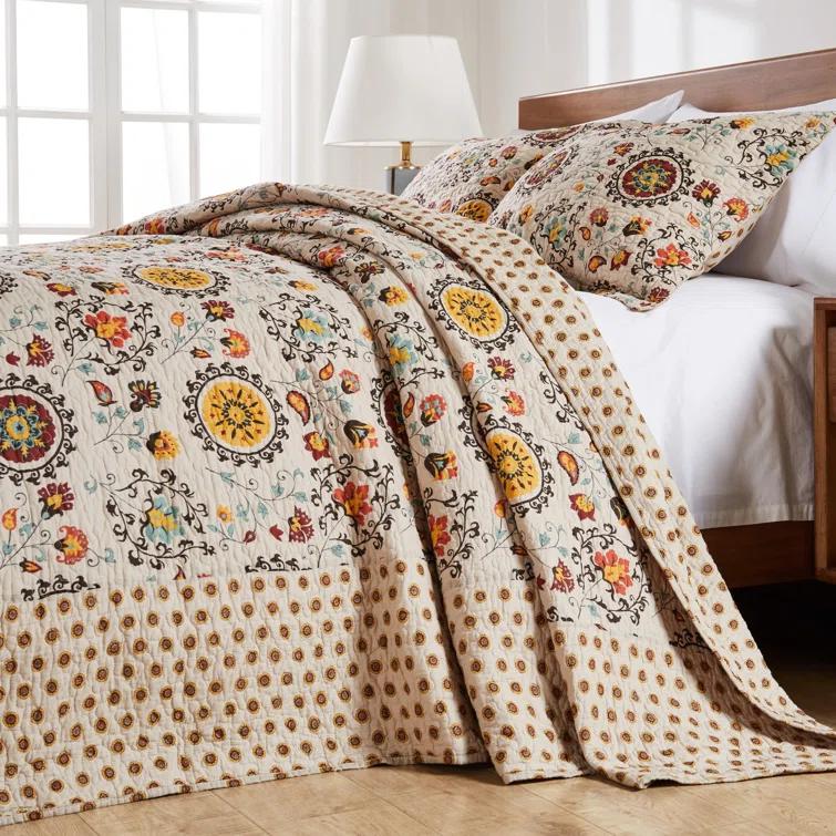 Andorra Medallion Cotton Reversible Quilt Set