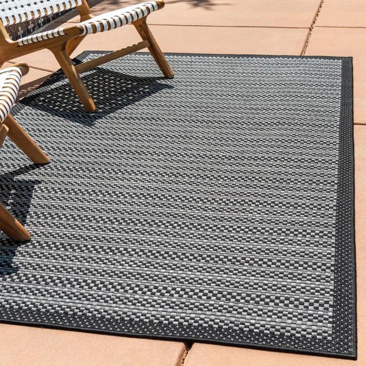 Striped Indoor / Outdoor Rug