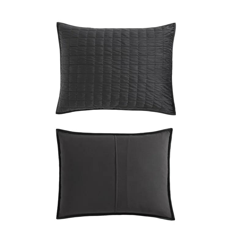 Vera Wang- King Quilt Set, Super Soft Bedding Set with Matching Shams, Modern Room Essentials (Diamond Black, King)