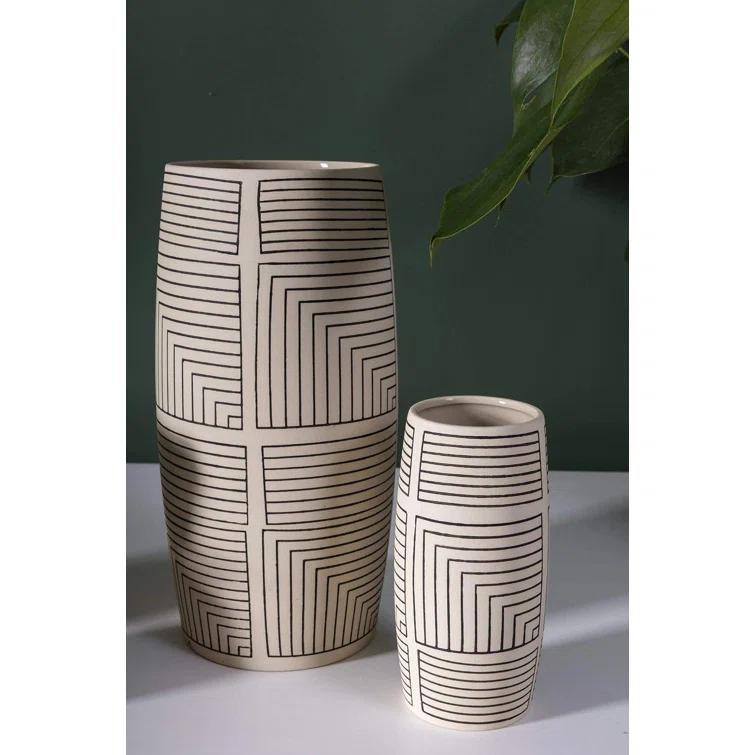 Dubai Handmade Ceramic / Porcelain Table Vase