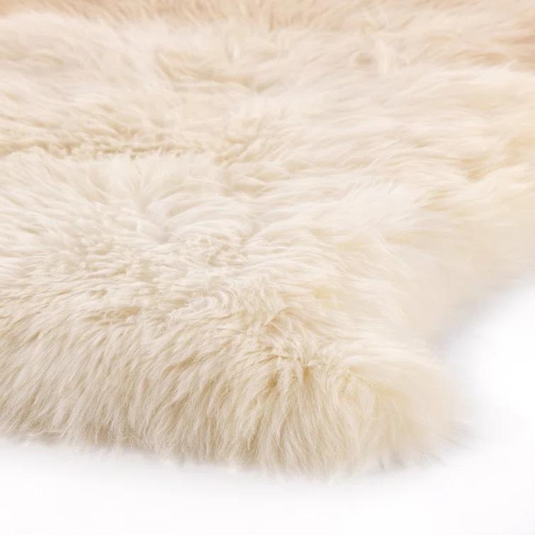 Vale Ombre Sheepskin Throw - Beige