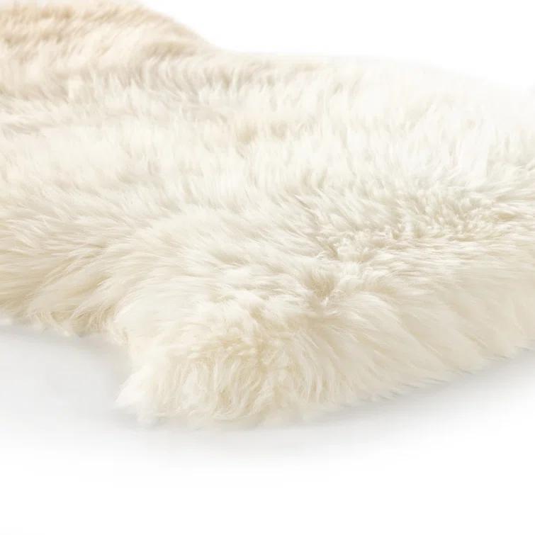 Vale Ombre Sheepskin Throw - Beige