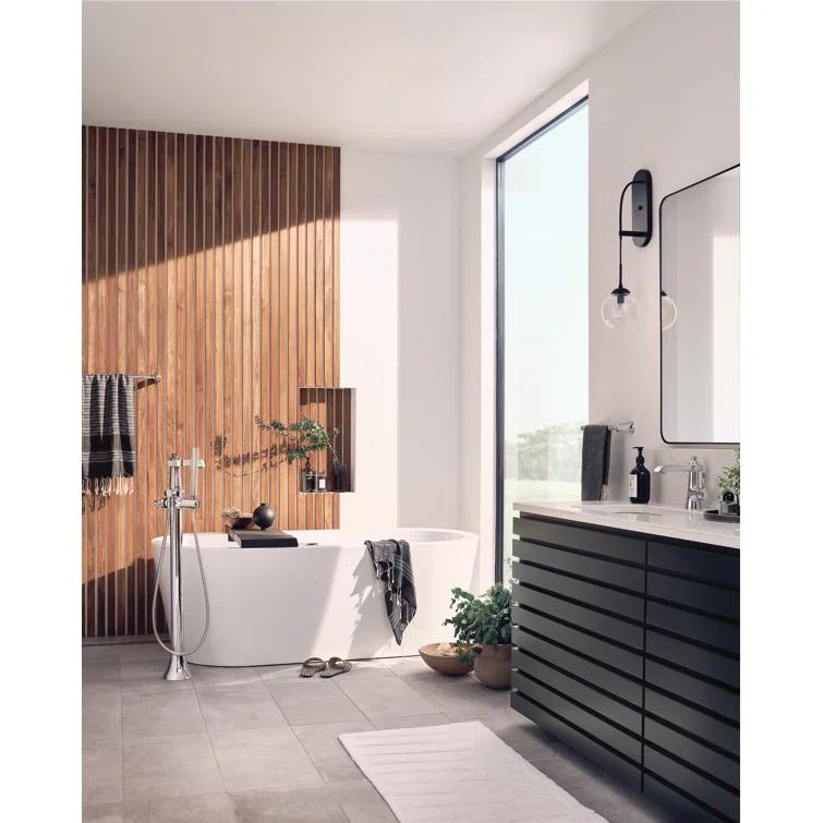 Flara Single Hole Bathroom Faucet with Drain Assembly