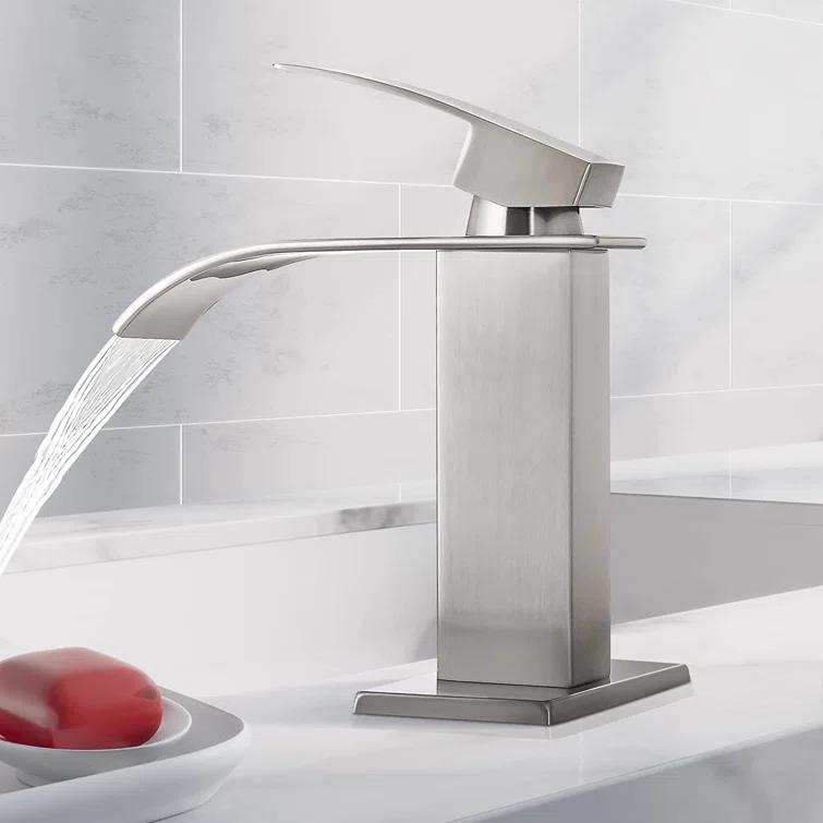 Freestanding Single-handle Bathroom Faucet with Drain Assembly
