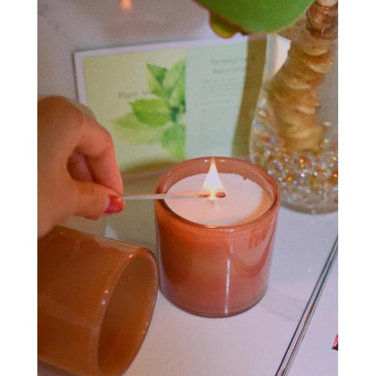 House and Home Retreat Classic Signature Candle