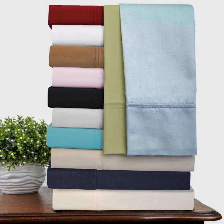 Superior Egyptian Cotton 300 Thread Count Solid Pillowcases (Set of 2)