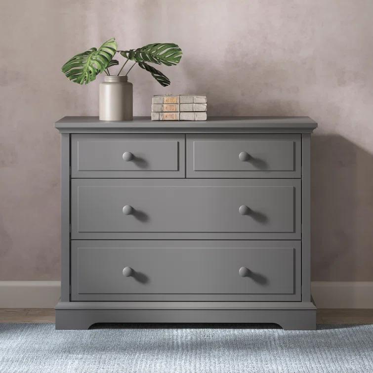 Universal Select 3 Drawer Dresser
