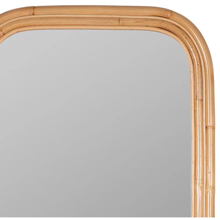 Reyna Mirror