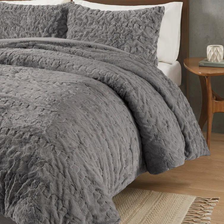 Almagul Ruched Fur Down Alternative Comforter Set