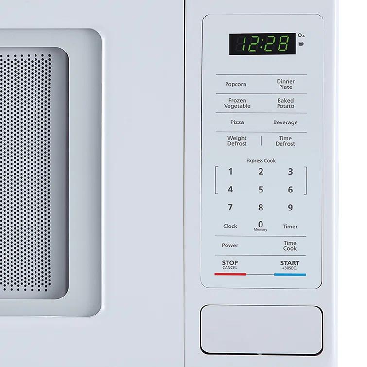 Magic Chef 0.9 Cubic Feet 900 Watt Countertop Microwave