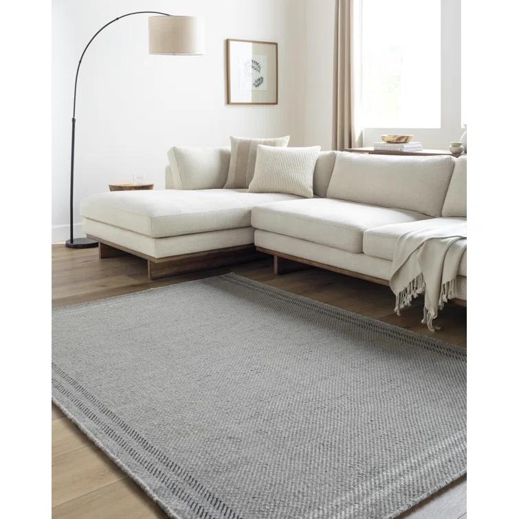 Lavande Wool Area Rug in Dark Gray/Ivory