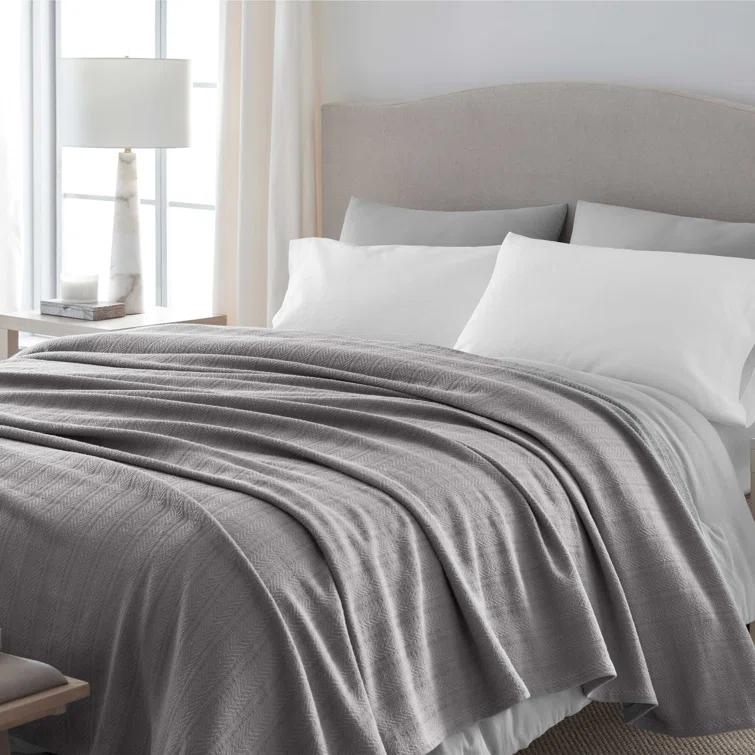 Vellux Vellux 100% Cotton Blanket - Soft, Breathable, Cozy & Lightweight Thermal Blanket  All-Season Blanket Perfect for Layering Bed, Couch & Sofa - Hotel Quality