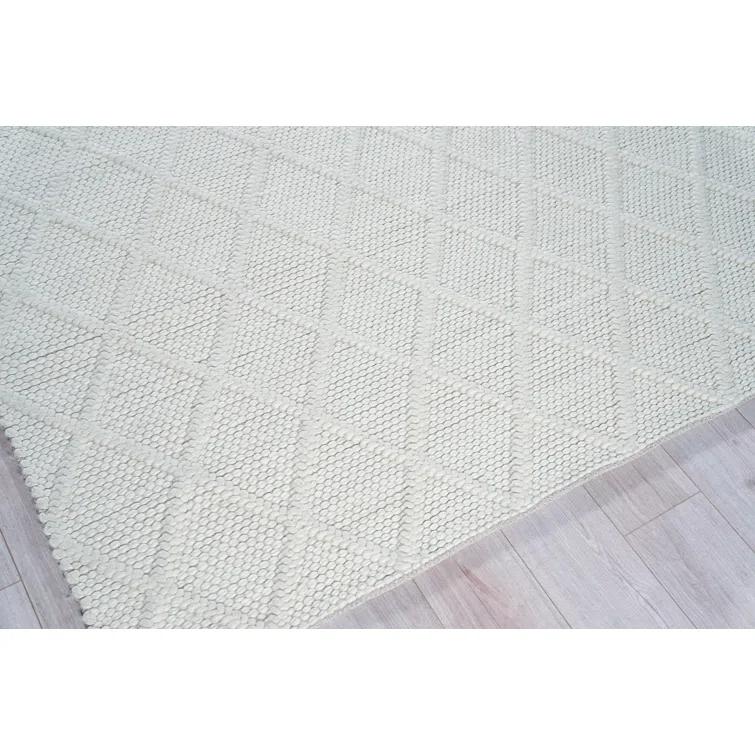 Rectangle Brentwood Geometric Handmade Flatweave Bamboo Slat/Seagrass Area Rug in White