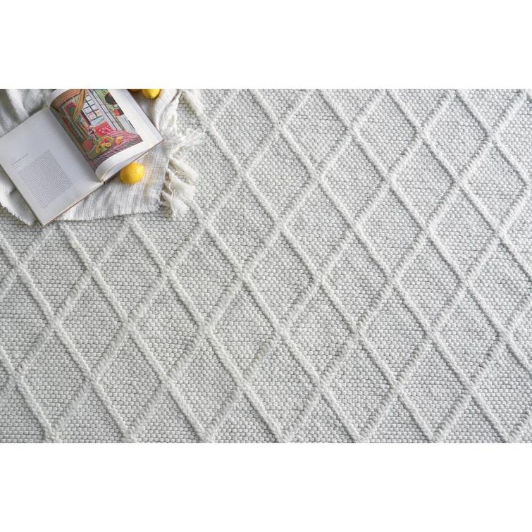 Rectangle Brentwood Geometric Handmade Flatweave Bamboo Slat/Seagrass Area Rug in White