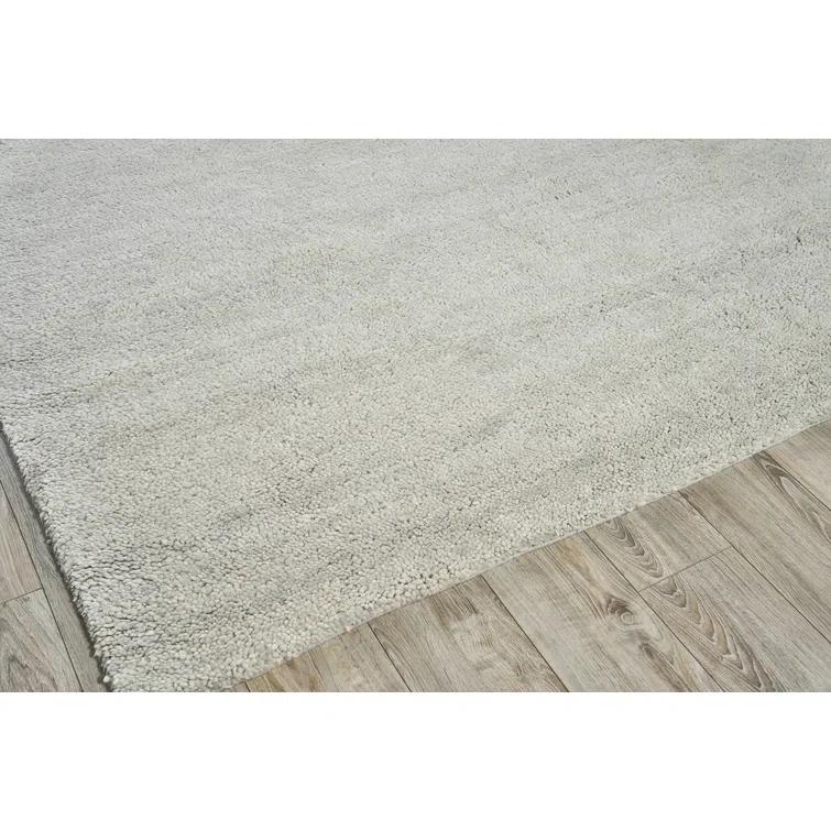 Merino Rectangle Solid Color Hand-Knotted Wool Area Rug in Silver