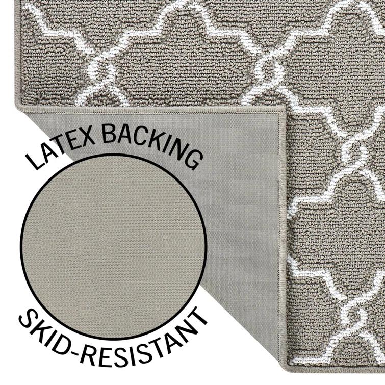 Tufted Performance Light Gray/White Trellis Runner Rug
