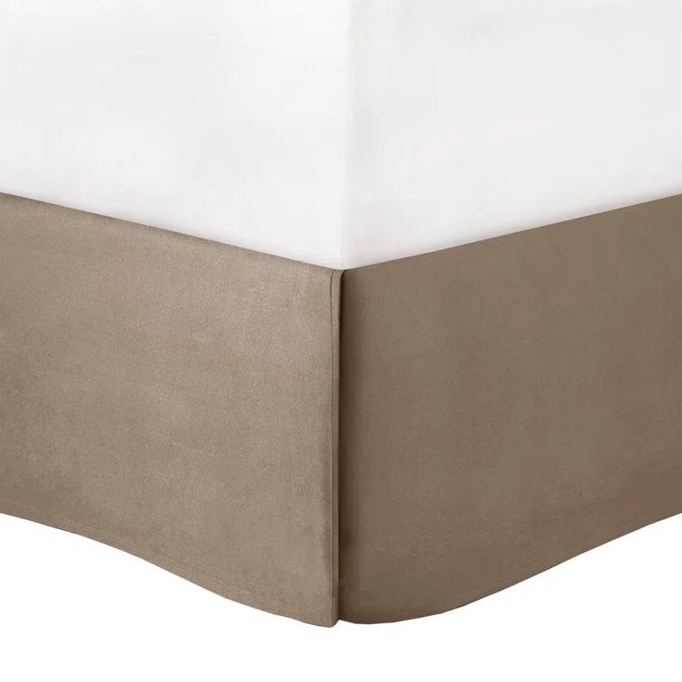 Madison Park Donovan 7 Piece Jacquard Comforter Set with Throw Pillows
