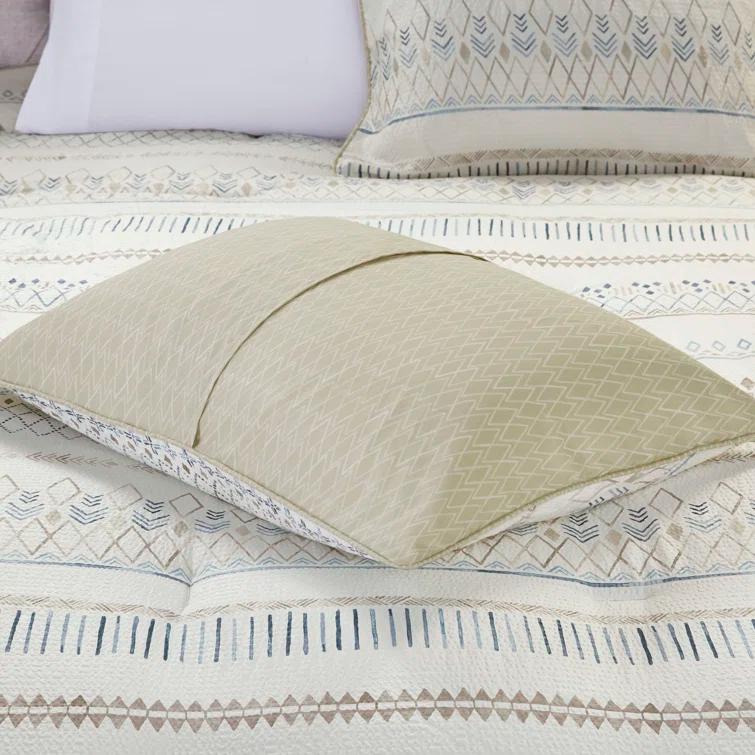 Madison Park Fraser 5 Piece Printed Seersucker Comforter Set with Throw Pillows