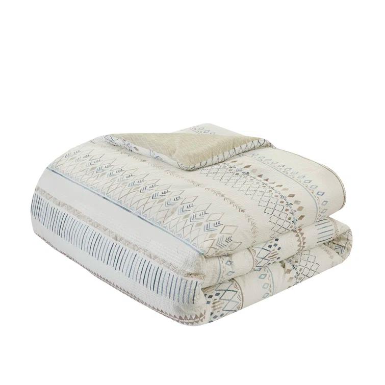 Madison Park Fraser 5 Piece Printed Seersucker Comforter Set with Throw Pillows