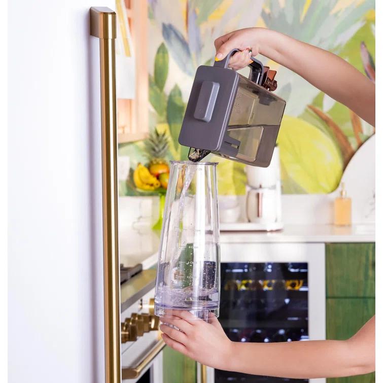 Café ™ Matte White Specialty Grind and Brew Coffee Maker