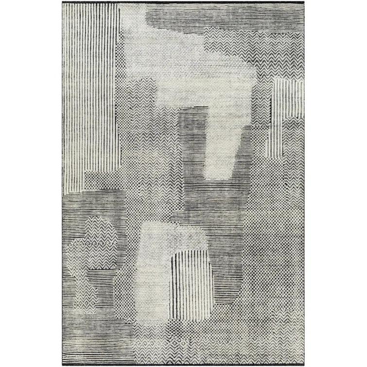 Gray Hand-Knotted Wool 4' x 6' Area Rug