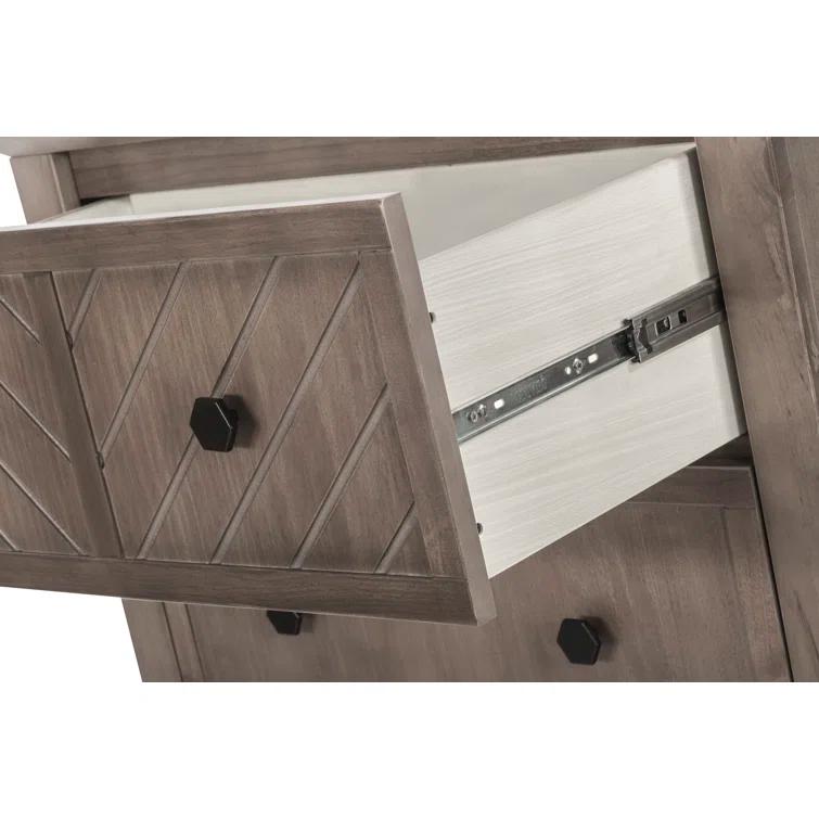 Atwood Kids 4 - Drawer Chest